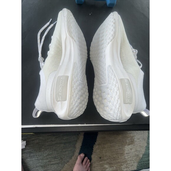 Size 12 - Nike ZoomX Invincible 3 White Photon Dust main image 4